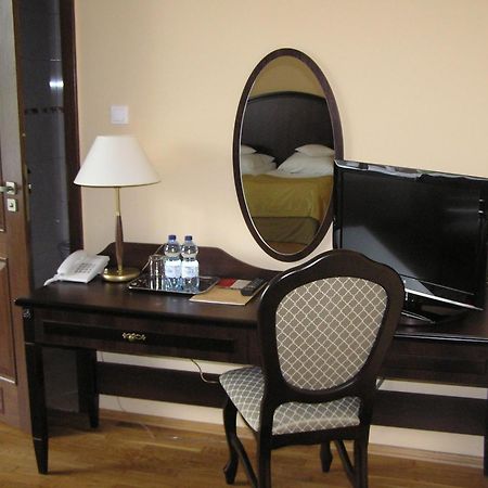 Hotel Zamek Krolewski W Rydzynie Rydzyna Dış mekan fotoğraf