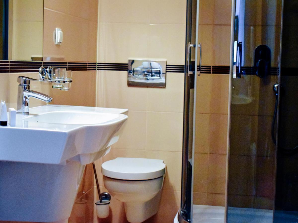 Hotel Zamek Krolewski W Rydzynie Rydzyna Dış mekan fotoğraf