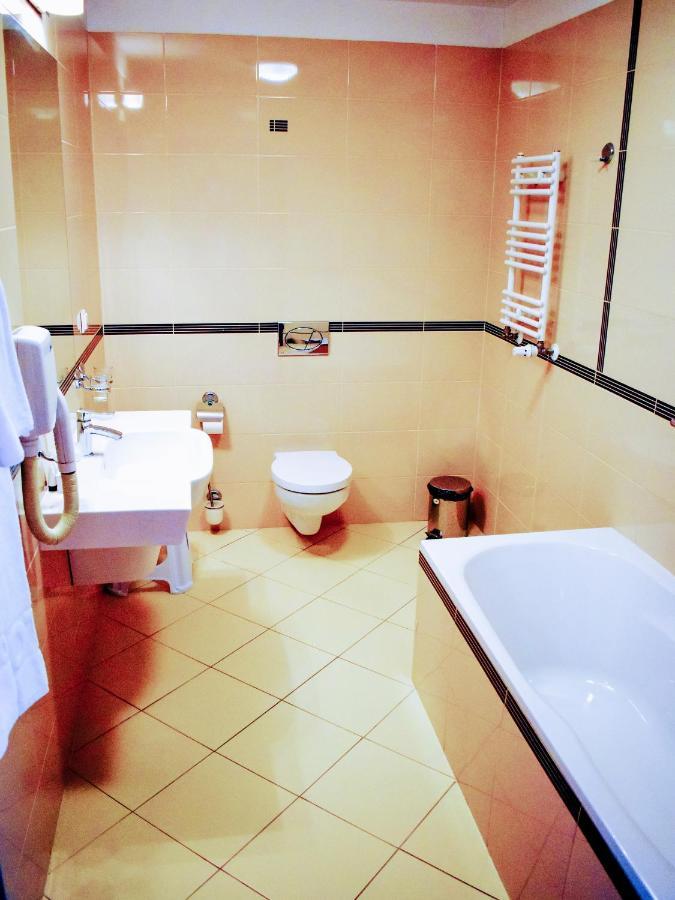 Hotel Zamek Krolewski W Rydzynie Rydzyna Dış mekan fotoğraf