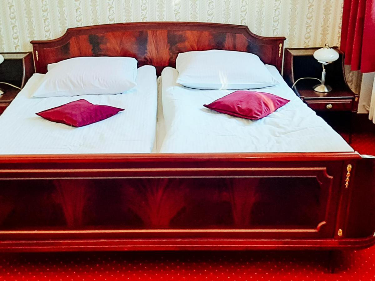 Hotel Zamek Krolewski W Rydzynie Rydzyna Dış mekan fotoğraf