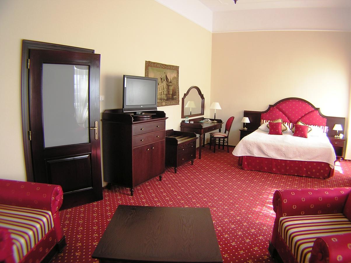 Hotel Zamek Krolewski W Rydzynie Rydzyna Dış mekan fotoğraf
